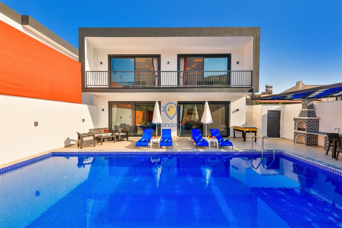 Villa Paradise 2