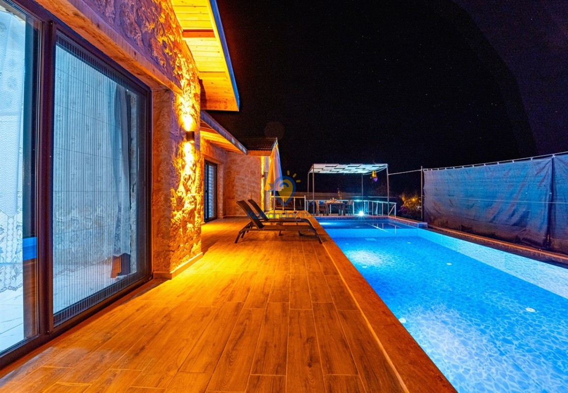 Villa Alya İkizce